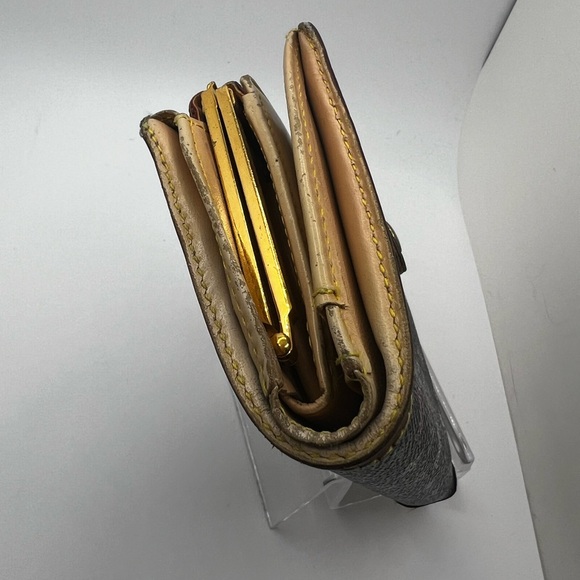 GUC Louis Vuitton Black Murakami Wallet - Picture 5 of 9